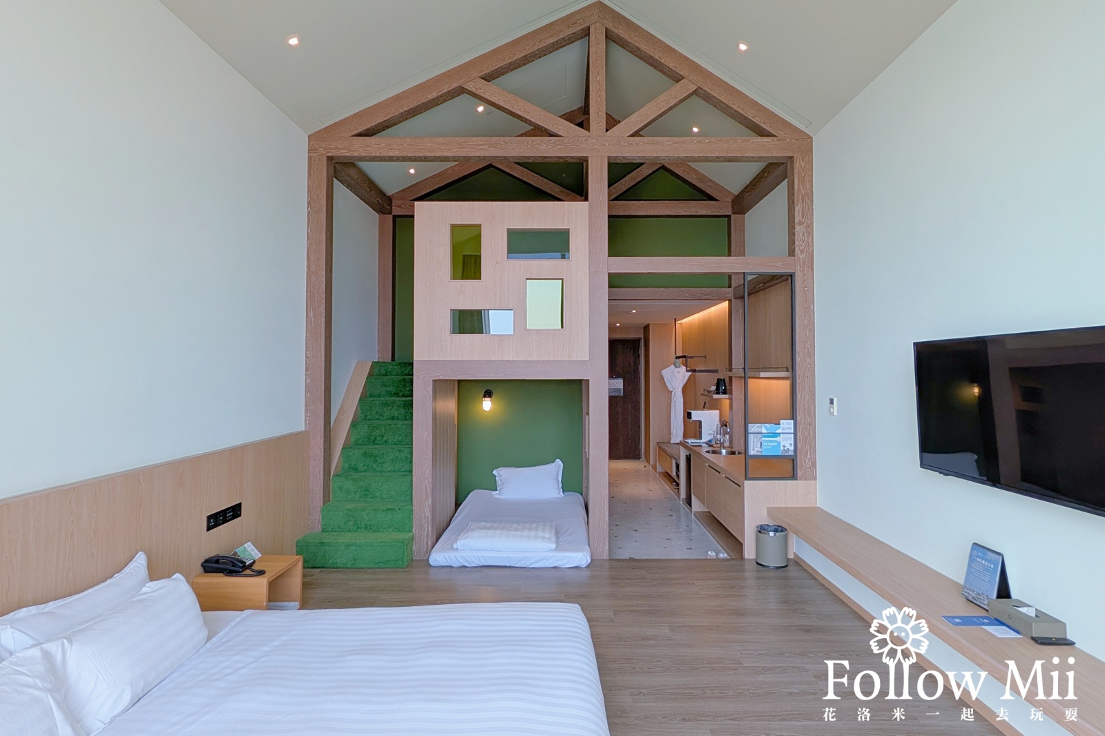 澎湖親子住宿推薦-澎澄飯店四季澎湖灣樓中樓房型與大面採光窗