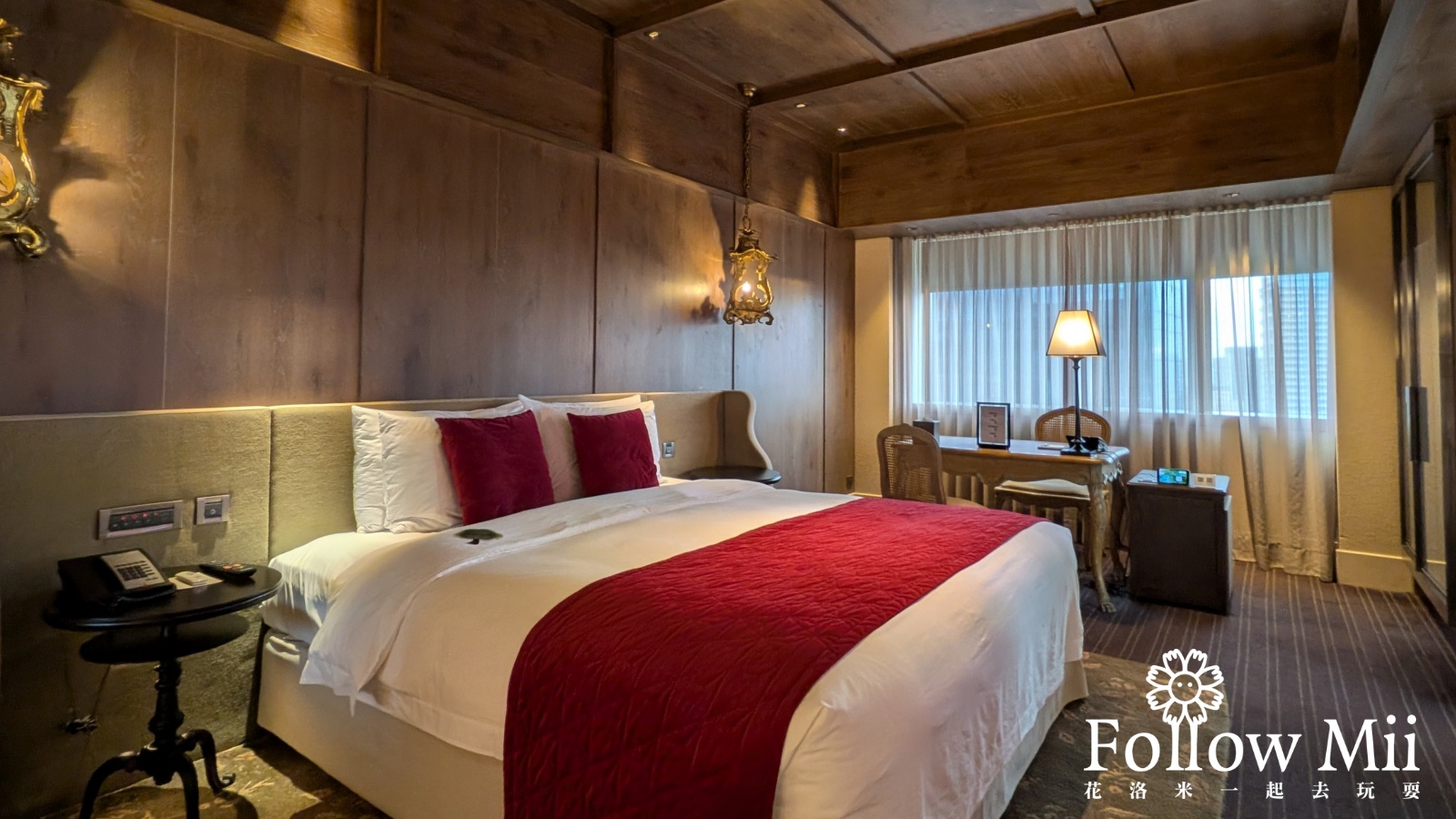 網站近期文章：台北君品酒店，套房舒適，米其林三星頤宮餐點美味。