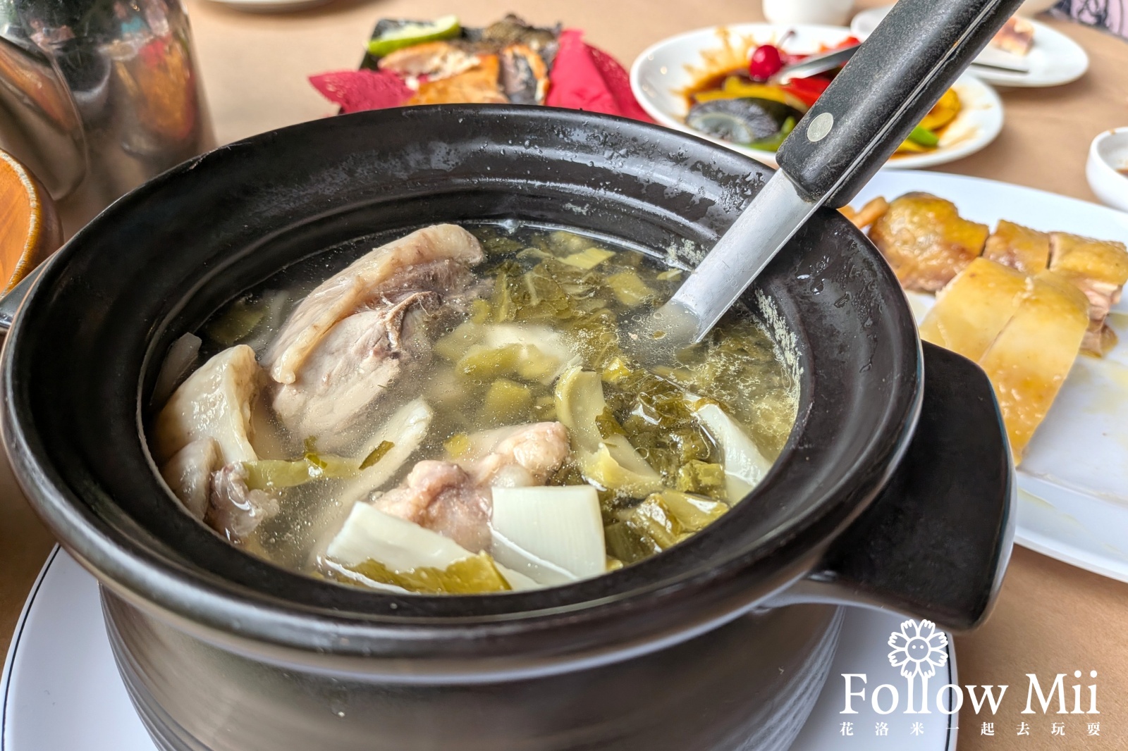豆麥私房菜必點古早味酸菜雞湯